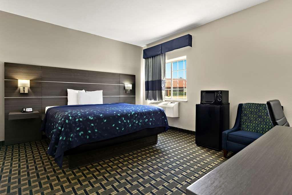 Surestay Plus Hotel By Best Western Tulsa East Habitación foto